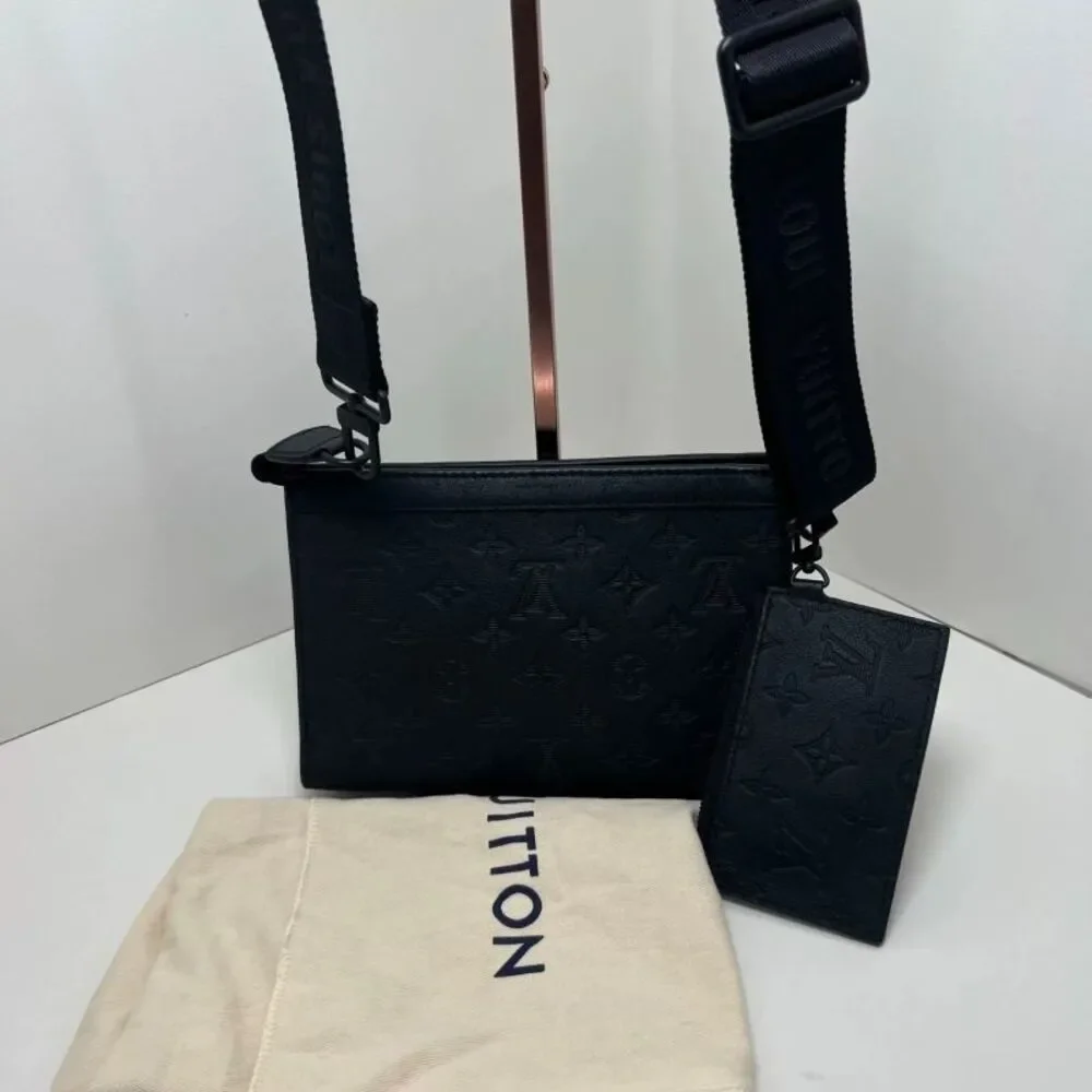 Louis Vuitton Women Pre-Loved Bag Very Good Condition
